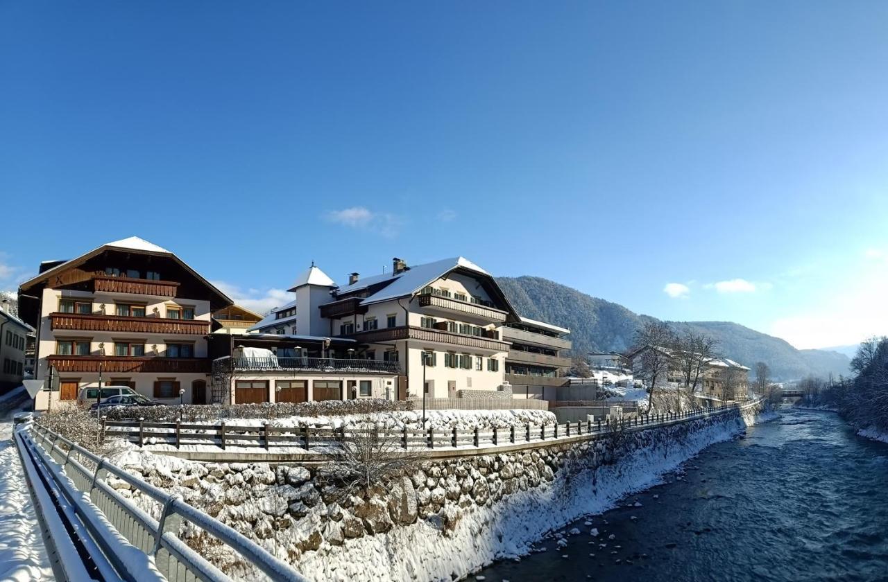 River Hotel Post Chienes Bagian luar foto